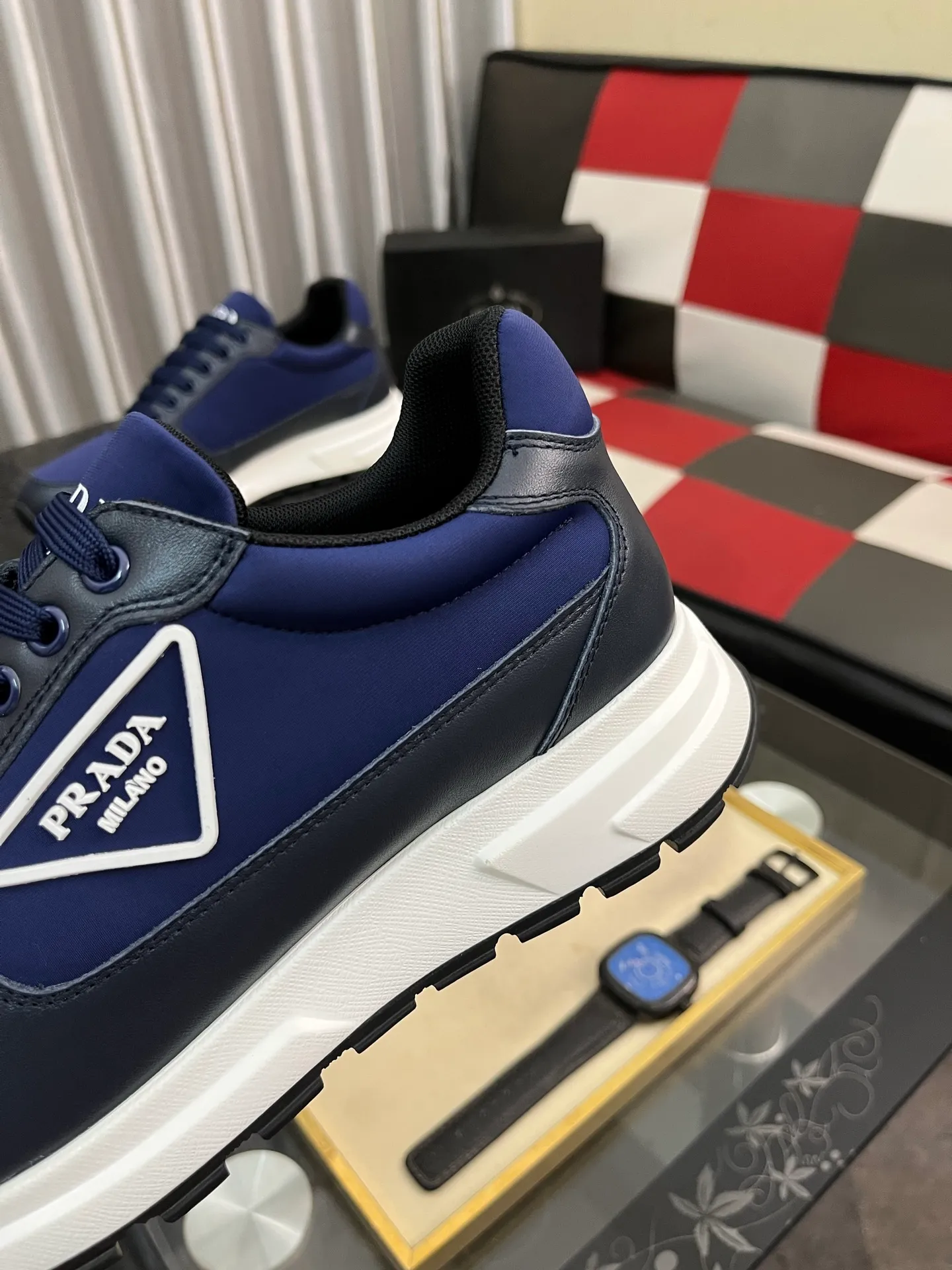 Men's shoes 💰420⌚️⌚️Prada•PRADA original quality.~ Unique modern style sneakers. 🏃A must-have casual shoe for trendy men😍😍 Original brand imported from Italy, imported original leather, sheep lining (refuses to discolor and grind feet) Sole: Original sole provided by the original factory, French lazy style design ⚠️Fit to the feet, original quality, super comfortable original sole. It’s like shooting the real thing🎬The real thing is better, high-quality sneakers Size: 38-444️⃣Colors available